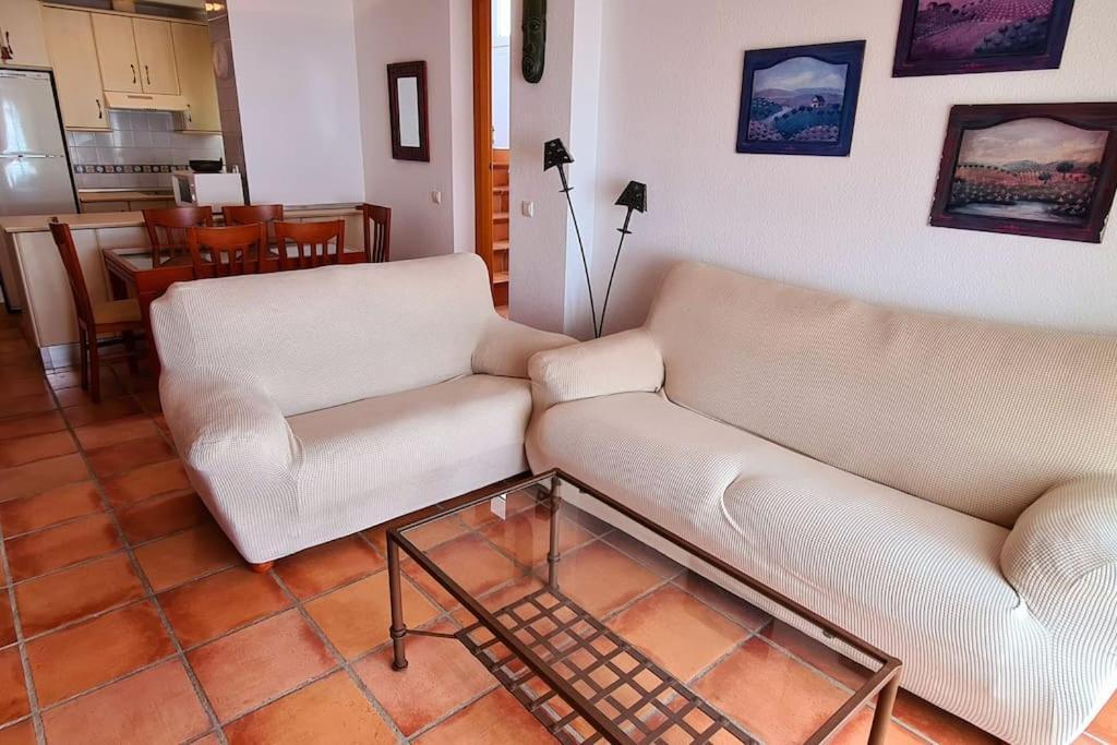 Atico Duplex Con Vistas Al Mar En Захара-де-лос-Атунес Экстерьер фото
